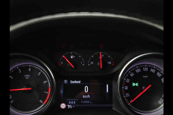 Opel Astra 1.6 Turbo Executive | 200pk | Schuifdak | Matrix LED | Carplay | Camera | Trekhaak | Park Assist | Keyless | Navigatie | Climate control | Dodehoek detectie | Cruise control