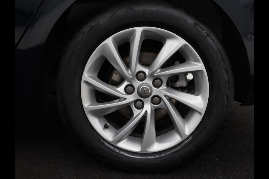 Opel Astra 1.6 Turbo Executive | 200pk | Schuifdak | Matrix LED | Carplay | Camera | Trekhaak | Park Assist | Keyless | Navigatie | Climate control | Dodehoek detectie | Cruise control