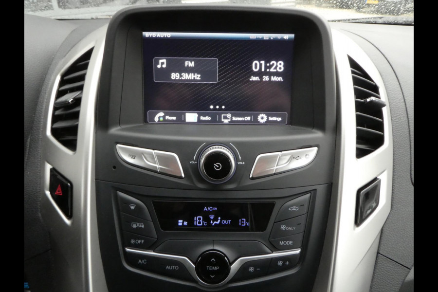 BYD ETP3 Standard 45 kWh 238 wltp airco camera stoelverwarming