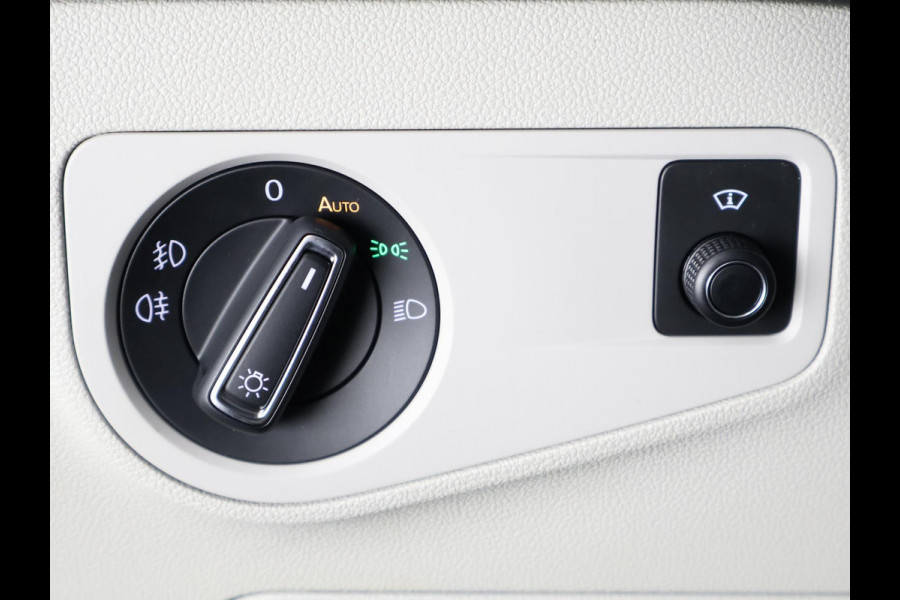 Volkswagen Tiguan 2.0 TSI 4Motion Highline Business R | 360° Camera | Trekhaak | Vol leer | Stoelverwarming | Schuif-/Kanteldak |