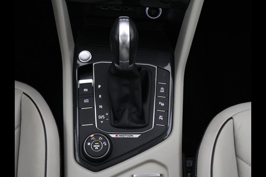Volkswagen Tiguan 2.0 TSI 4Motion Highline Business R | 360° Camera | Trekhaak | Vol leer | Stoelverwarming | Schuif-/Kanteldak |