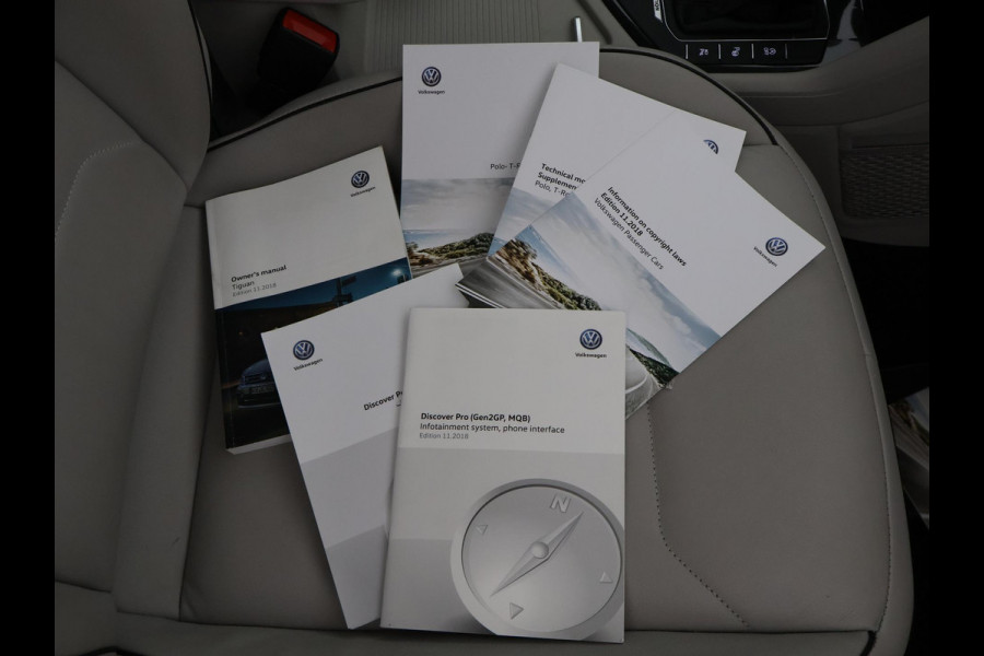 Volkswagen Tiguan 2.0 TSI 4Motion Highline Business R | 360° Camera | Trekhaak | Vol leer | Stoelverwarming | Schuif-/Kanteldak |