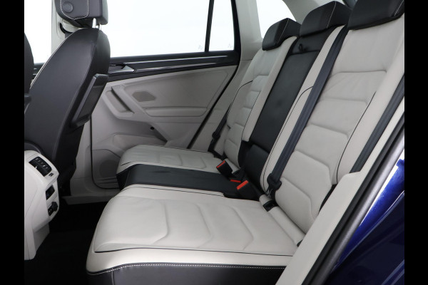 Volkswagen Tiguan 2.0 TSI 4Motion Highline Business R | 360° Camera | Trekhaak | Vol leer | Stoelverwarming | Schuif-/Kanteldak |