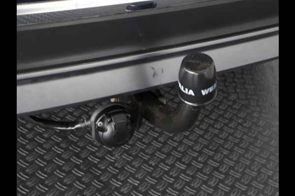 Volkswagen Tiguan 2.0 TSI 4Motion Highline Business R | 360° Camera | Trekhaak | Vol leer | Stoelverwarming | Schuif-/Kanteldak |