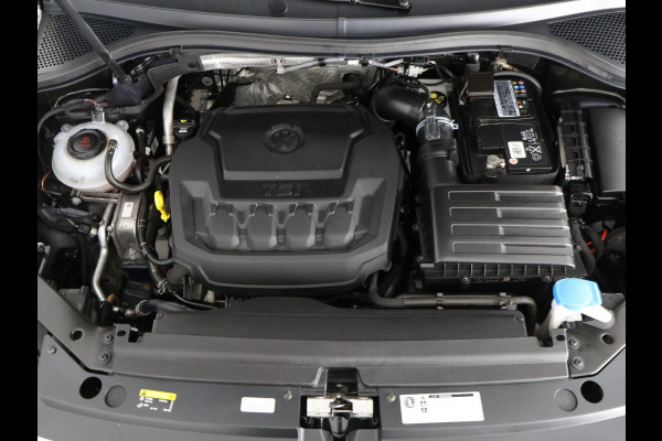 Volkswagen Tiguan 2.0 TSI 4Motion Highline Business R | 360° Camera | Trekhaak | Vol leer | Stoelverwarming | Schuif-/Kanteldak |
