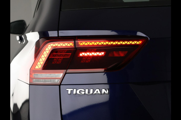 Volkswagen Tiguan 2.0 TSI 4Motion Highline Business R | 360° Camera | Trekhaak | Vol leer | Stoelverwarming | Schuif-/Kanteldak |