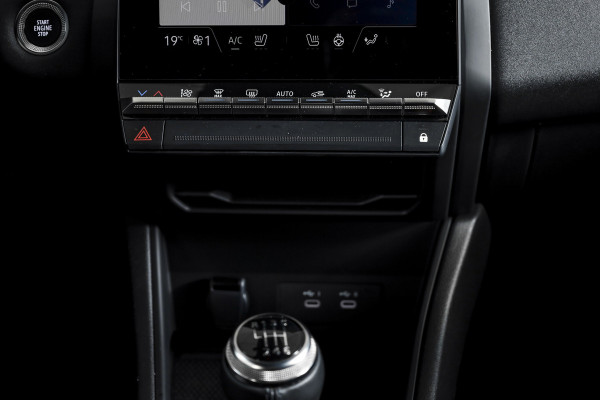 Renault Captur 1.0 TCe 90 PK techno Orig. NL (nieuw model) | Trekhaak | Dig. Cockpit | Cruise | Stoel-+Stuurverw. | PDC | Camera | NAV + App. Connect | ECC | DAB | LM 18" |