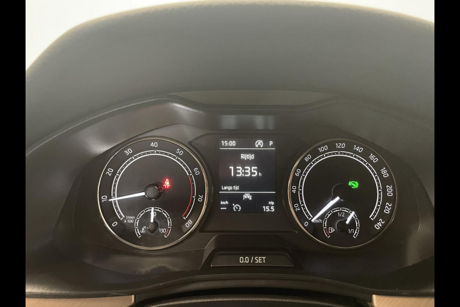 Škoda Kamiq 1.0 TSI 110pk DSG Style Navigatie Apple Carplay/Android Auto Climate Control Elektrisch bedienbare kofferbak Dab Extra Getint Glas