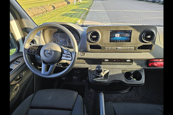 Mercedes-Benz Sprinter 317 1.9 CDI L3 Bakwagen Laadklep Airco Camera Navi Mbux Euro6 170 PK!
