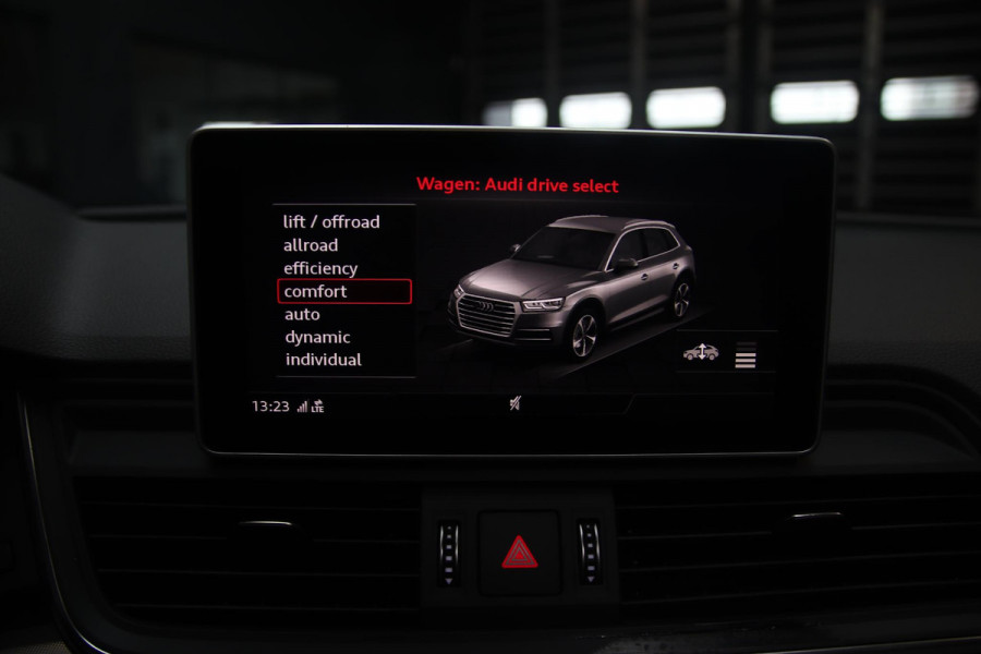 Audi Q5 2.0 TFSI Quattro PANO-HUD-TREKHAAK-CARPLAY