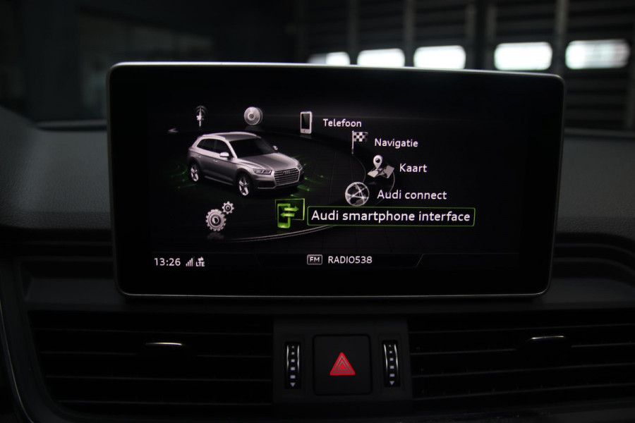 Audi Q5 2.0 TFSI Quattro PANO-HUD-TREKHAAK-CARPLAY