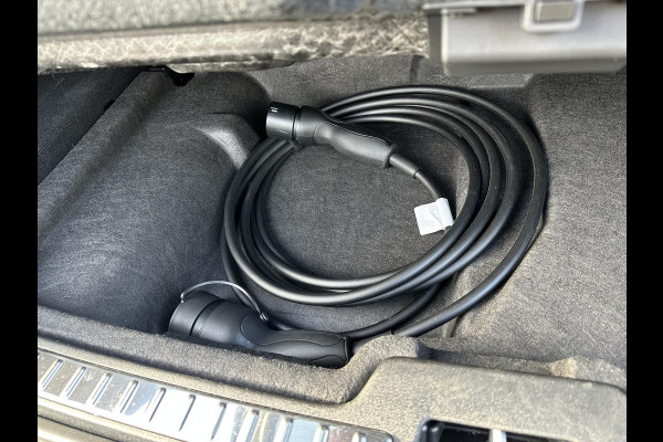 Volvo XC90 2.0 T8 Plug-in hybrid AWD Plus Dark 1000KM| VOL OPTIES!|FABRIEKSGARANTIE T/M 09-2027|  PANO| MEM. STOELEN| STOEL/ STUURVERW.| 360 CAMERA| DODE HOEK | ACHTERBANK VERWARMD|