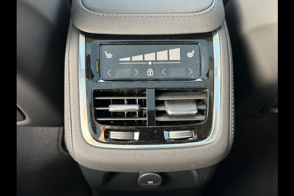 Volvo XC90 2.0 T8 Plug-in hybrid AWD Plus Dark 1000KM| VOL OPTIES!|FABRIEKSGARANTIE T/M 09-2027|  PANO| MEM. STOELEN| STOEL/ STUURVERW.| 360 CAMERA| DODE HOEK | ACHTERBANK VERWARMD|