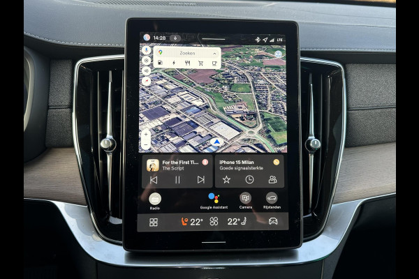 Volvo XC90 2.0 T8 Plug-in hybrid AWD Plus Dark 1000KM| VOL OPTIES!|FABRIEKSGARANTIE T/M 09-2027|  PANO| MEM. STOELEN| STOEL/ STUURVERW.| 360 CAMERA| DODE HOEK | ACHTERBANK VERWARMD|