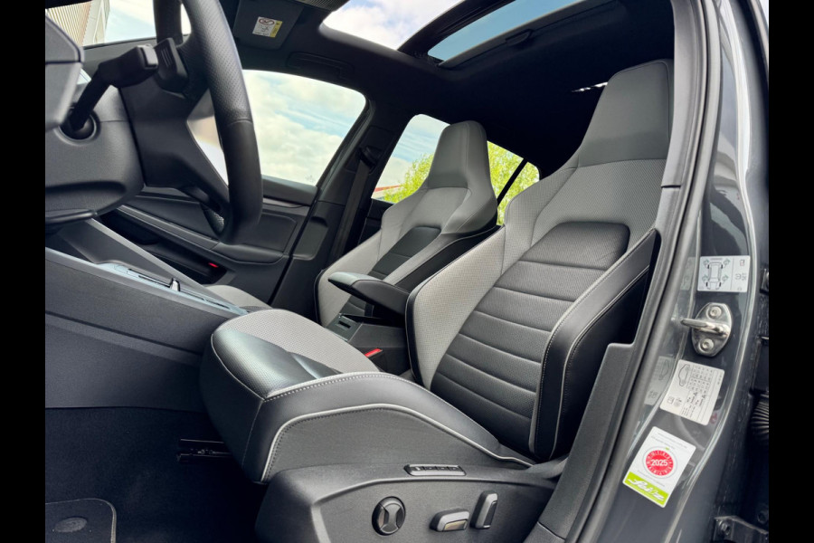 Volkswagen Golf 1.4 eHybrid GTE Memory/Leer/Matrix/HuD/Pano