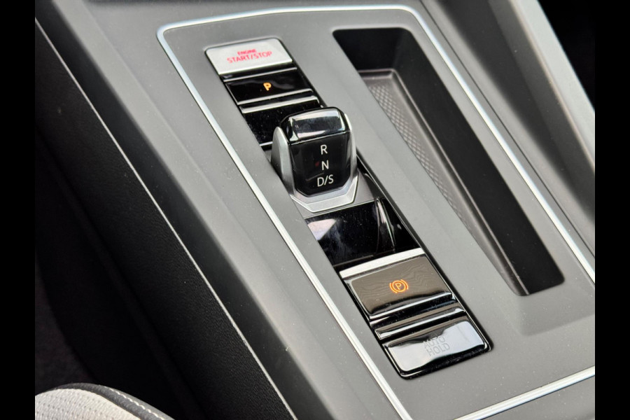 Volkswagen Golf 1.4 eHybrid GTE Memory/Leer/Matrix/HuD/Pano