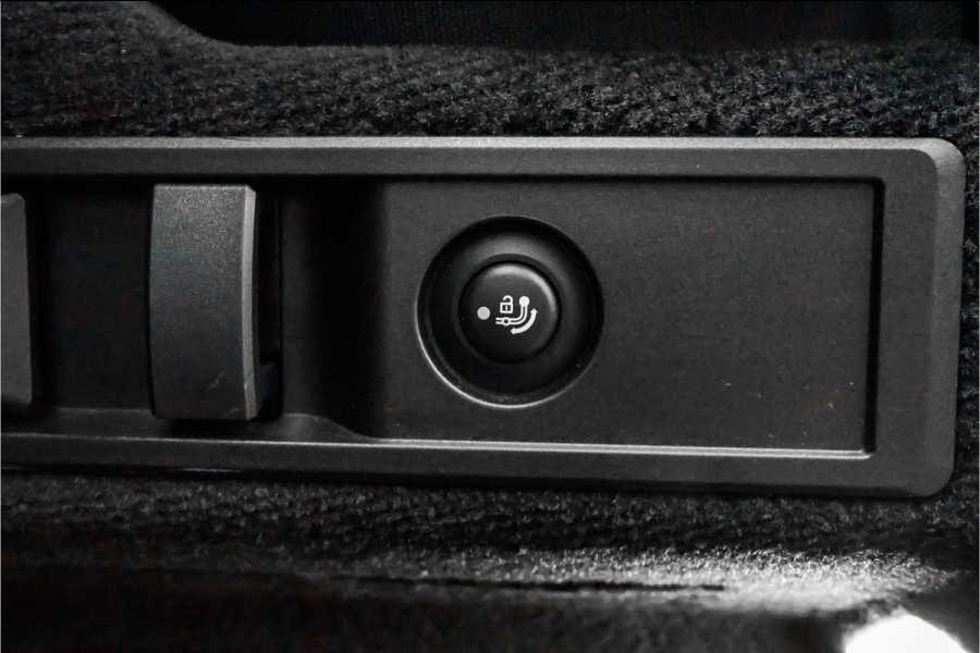 BMW 3 Serie Touring 330i M-Sport Pano Leder H/K Trekhaak 19"