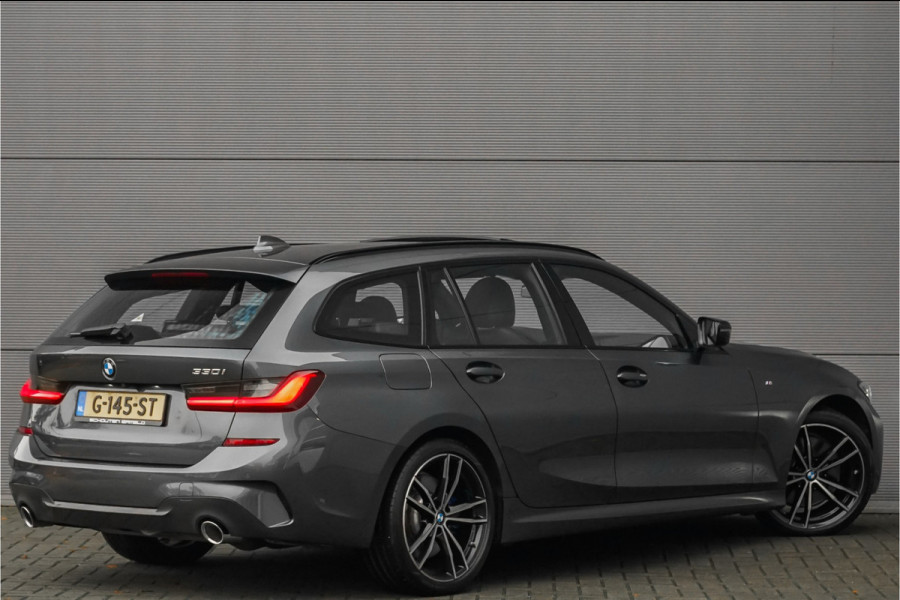 BMW 3 Serie Touring 330i M-Sport Pano Leder H/K Trekhaak 19"