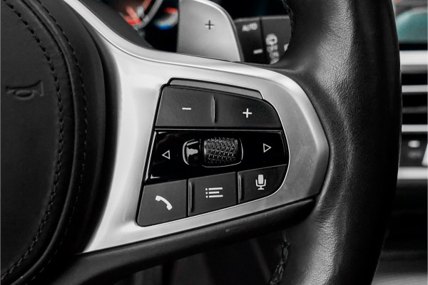 BMW 3 Serie Touring 330i M-Sport Pano Leder H/K Trekhaak 19"