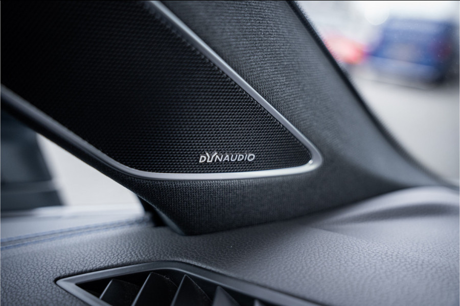 Volkswagen Touareg 3.0 TSi eHybrid 4MOTION R - Panorama | Stoelkoeling & Massage | Luchtvering