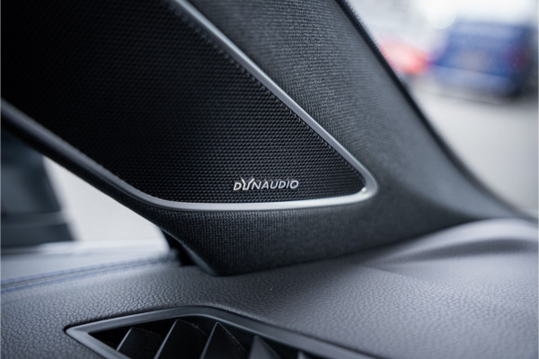 Volkswagen Touareg 3.0 TSi eHybrid 4MOTION R - Panorama | Stoelkoeling & Massage | Luchtvering