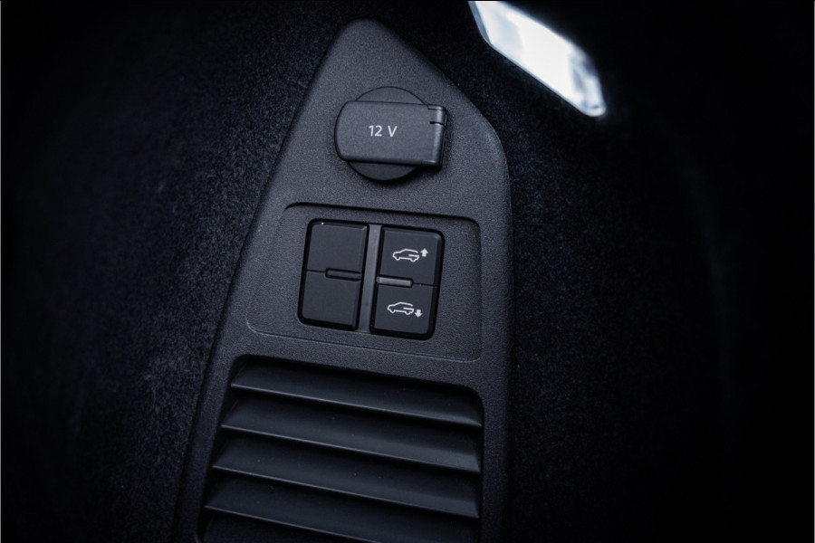 Volkswagen Touareg 3.0 TSi eHybrid 4MOTION R - Panorama | Stoelkoeling & Massage | Luchtvering