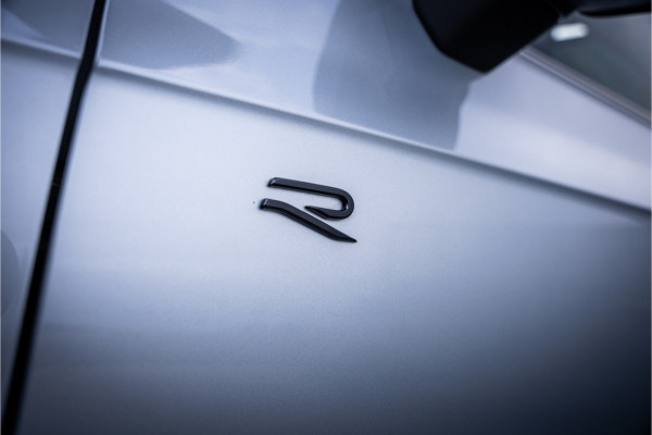 Volkswagen Touareg 3.0 TSi eHybrid 4MOTION R - Panorama | Stoelkoeling & Massage | Luchtvering