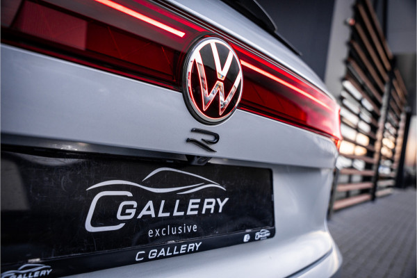 Volkswagen Touareg 3.0 TSi eHybrid 4MOTION R - Panorama | Stoelkoeling & Massage | Luchtvering