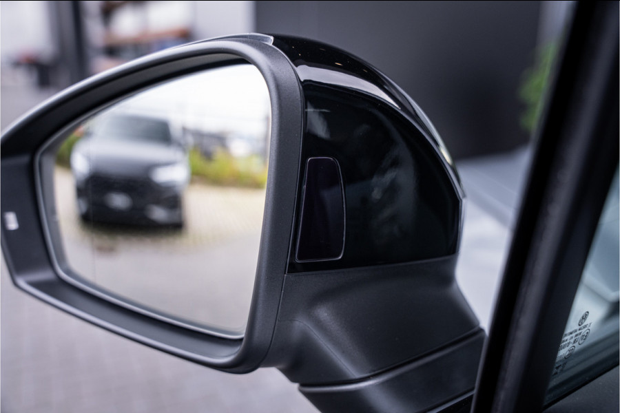 Volkswagen Touareg 3.0 TSi eHybrid 4MOTION R - Panorama | Stoelkoeling & Massage | Luchtvering