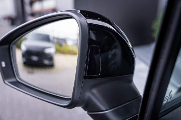 Volkswagen Touareg 3.0 TSi eHybrid 4MOTION R - Panorama | Stoelkoeling & Massage | Luchtvering