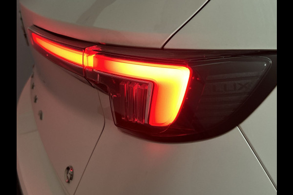 Opel Mokka Electric Ultimate 50 kWh Topstaat zeer sportieve Mokka! |   Multimedia | Navi Pro | Zwart dak en motorkap!