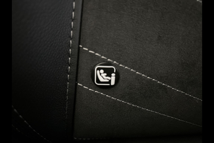 Opel Mokka Electric Ultimate 50 kWh Topstaat zeer sportieve Mokka! |   Multimedia | Navi Pro | Zwart dak en motorkap!