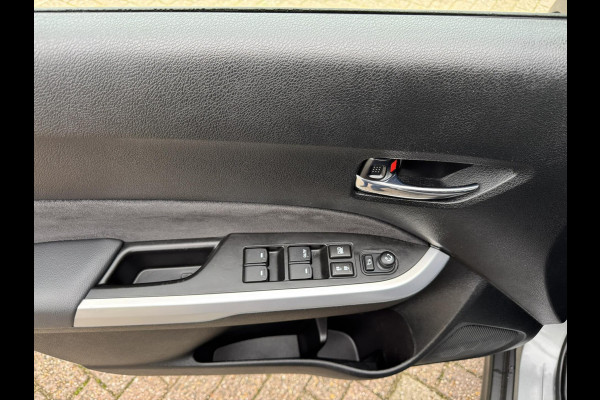 Suzuki Vitara 1.4 S Boosterjet Adaptive cruise Climate control Stoelverwarming Apple / Android Navigatie Achteruitrijcamera