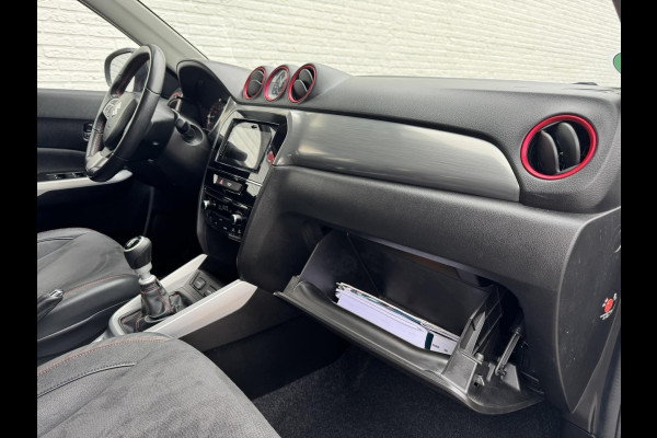 Suzuki Vitara 1.4 S Boosterjet Adaptive cruise Climate control Stoelverwarming Apple / Android Navigatie Achteruitrijcamera
