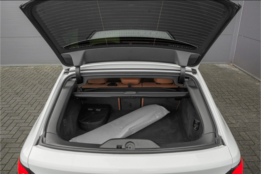 BMW 5 Serie Touring 530e Business Edition M-Sport Laser Trekhaak HUD