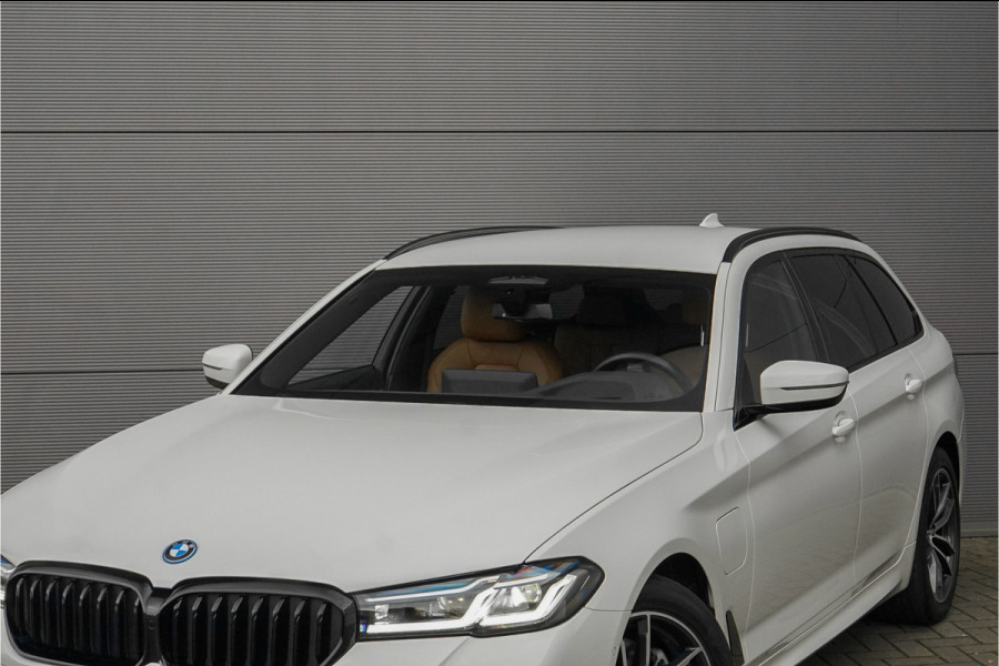 BMW 5 Serie Touring 530e Business Edition M-Sport Laser Trekhaak HUD