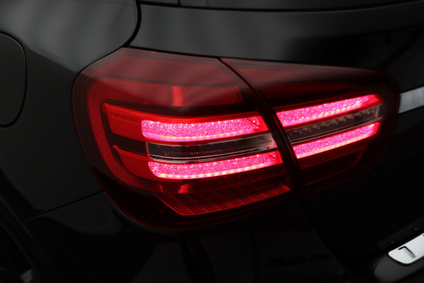 Mercedes-Benz GLA 250 4Matic Panoramadak, Memory Stoelen, Camera