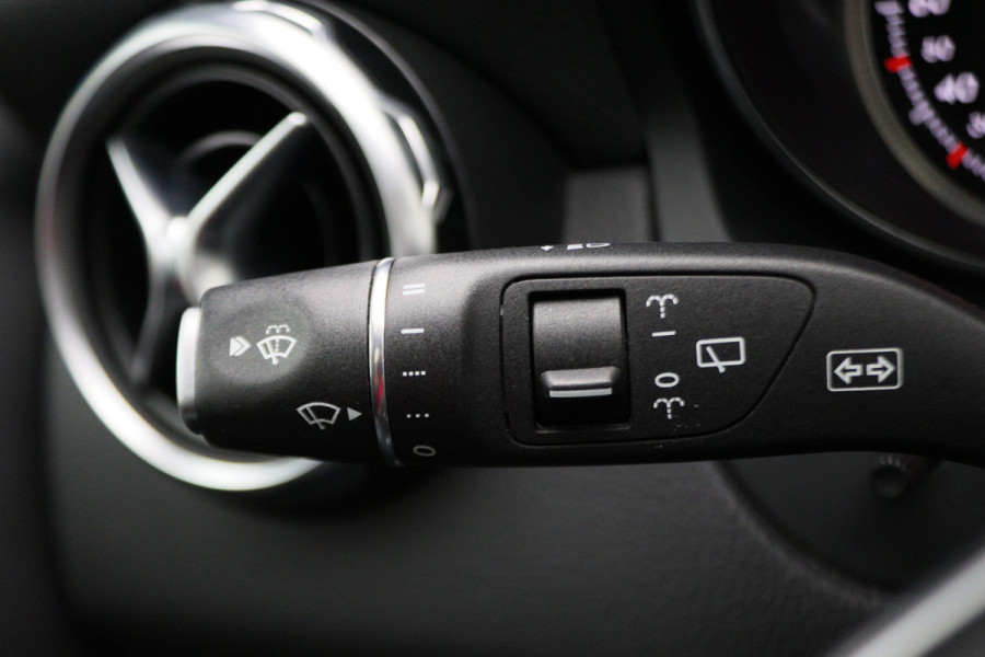 Mercedes-Benz GLA 250 4Matic Panoramadak, Memory Stoelen, Camera