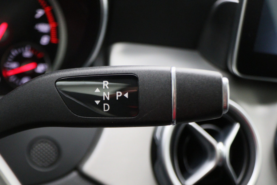 Mercedes-Benz GLA 250 4Matic Panoramadak, Memory Stoelen, Camera