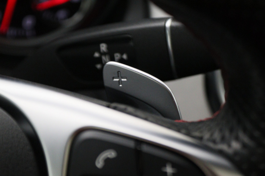 Mercedes-Benz GLA 250 4Matic Panoramadak, Memory Stoelen, Camera