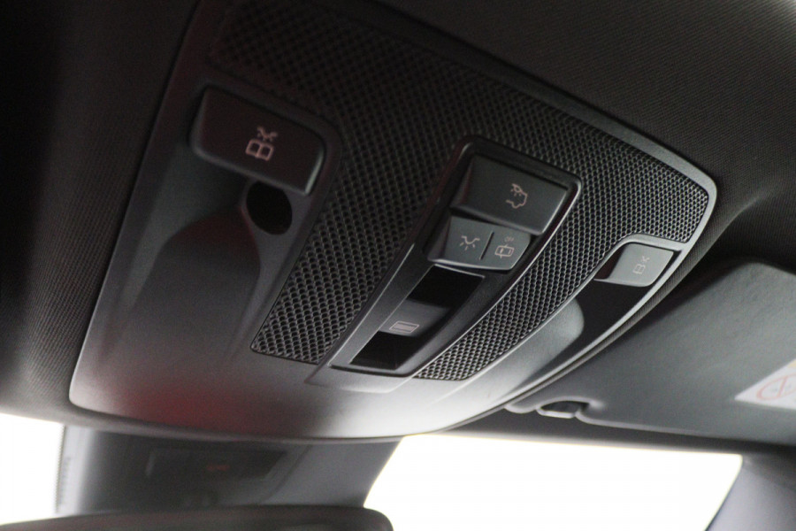 Mercedes-Benz GLA 250 4Matic Panoramadak, Memory Stoelen, Camera