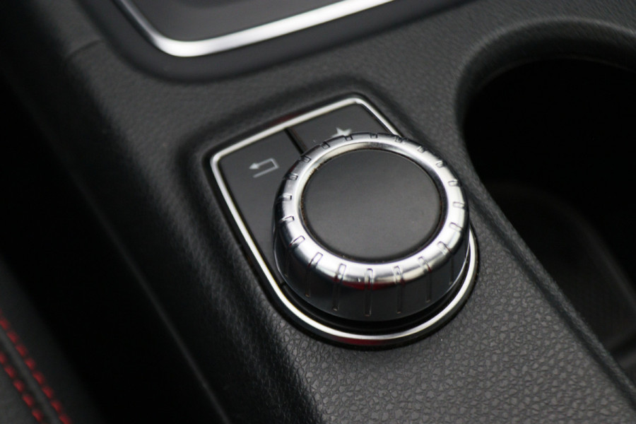 Mercedes-Benz GLA 250 4Matic Panoramadak, Memory Stoelen, Camera