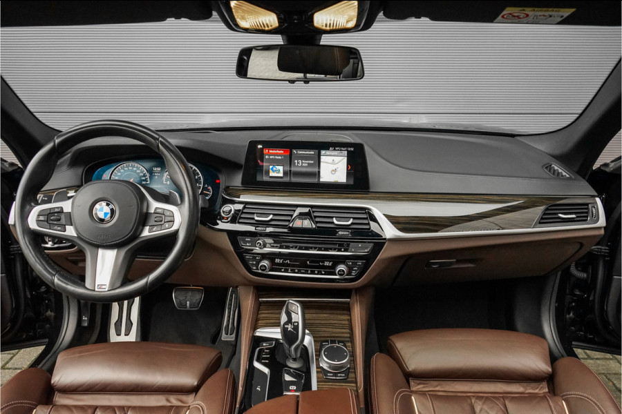 BMW 5 Serie Touring 530i High Ex M-Sport Pano HUD Camera Memory Seats