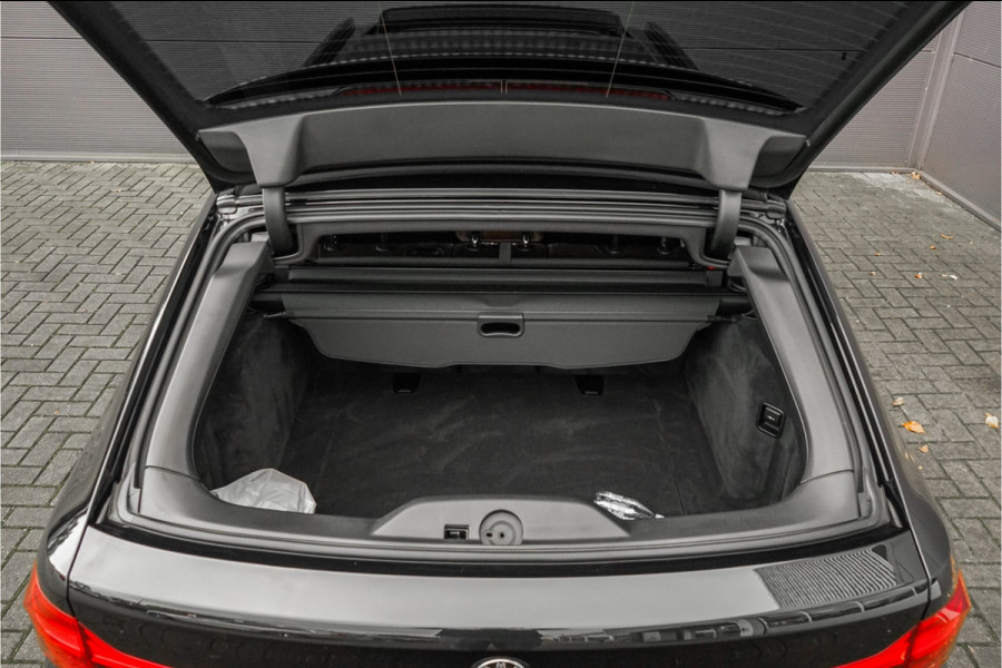 BMW 5 Serie Touring 530i High Ex M-Sport Pano HUD Camera Memory Seats