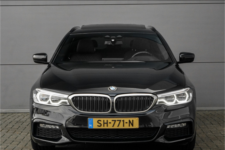 BMW 5 Serie Touring 530i High Ex M-Sport Pano HUD Camera Memory Seats