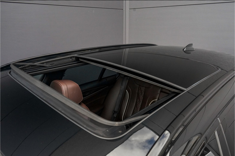 BMW 5 Serie Touring 530i High Ex M-Sport Pano HUD Camera Memory Seats