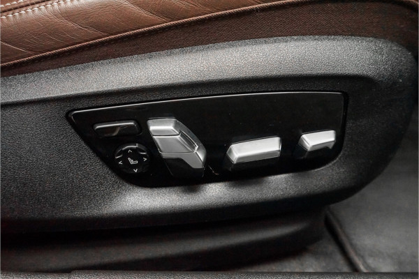 BMW 5 Serie Touring 530i High Ex M-Sport Pano HUD Camera Memory Seats