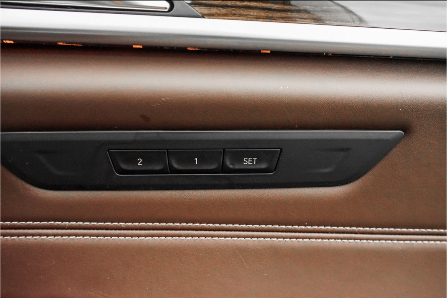 BMW 5 Serie Touring 530i High Ex M-Sport Pano HUD Camera Memory Seats