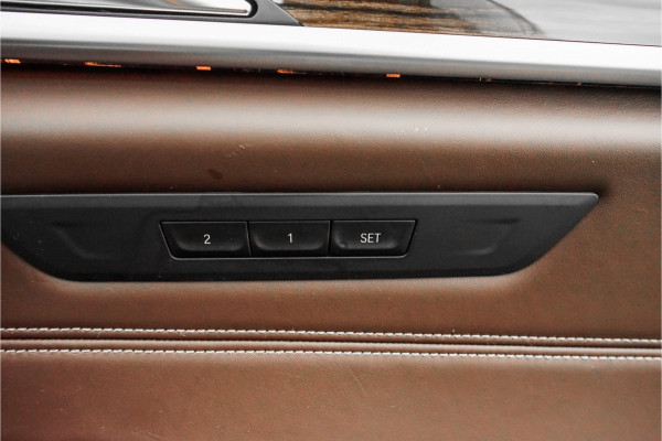 BMW 5 Serie Touring 530i High Ex M-Sport Pano HUD Camera Memory Seats