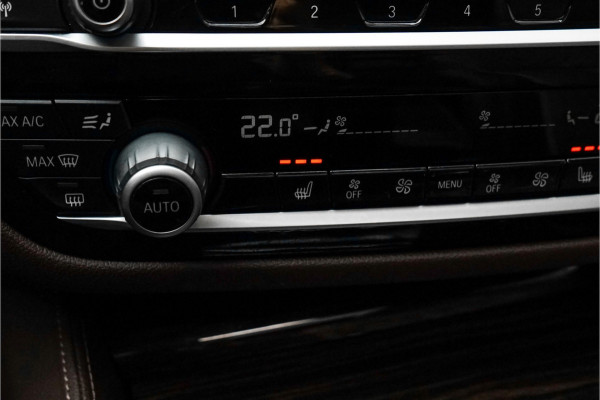 BMW 5 Serie Touring 530i High Ex M-Sport Pano HUD Camera Memory Seats